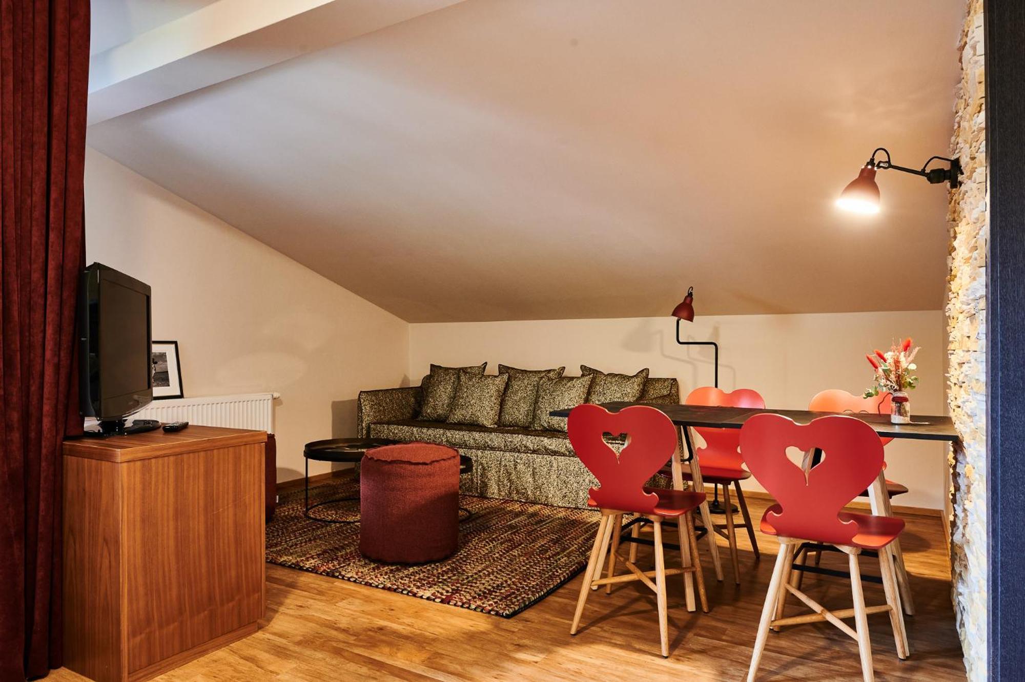 Evi Apartments Via We Rent